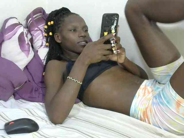 PrettyOne1 webcam
