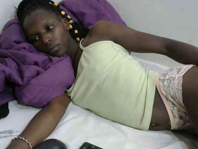 PrettyOne1 webcam