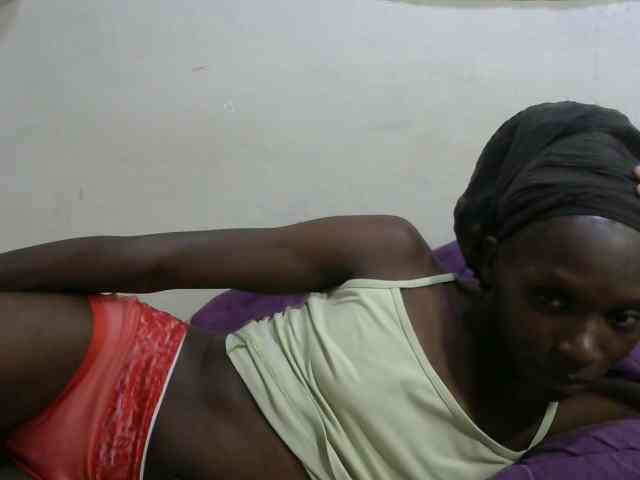 PrettyOne1 webcam
