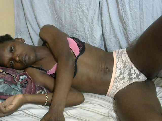 PrettyOne1 webcam