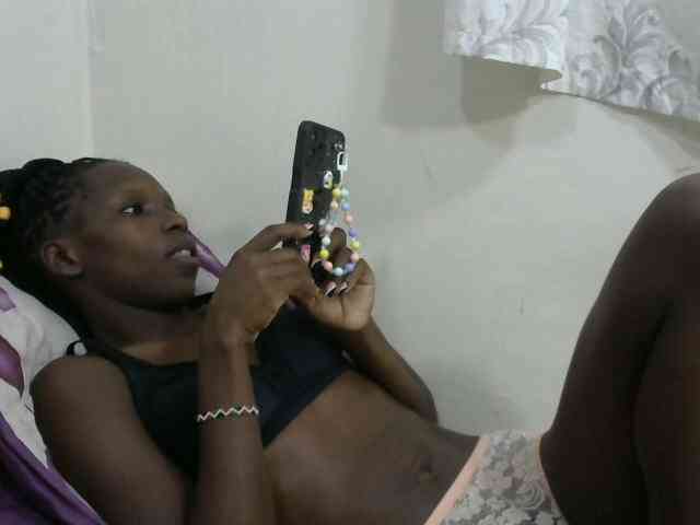 PrettyOne1 webcam