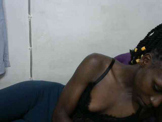 PrettyOne1 webcam