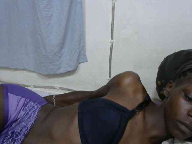 PrettyOne1 webcam