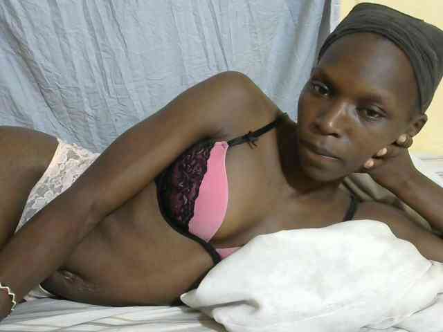 PrettyOne1 webcam