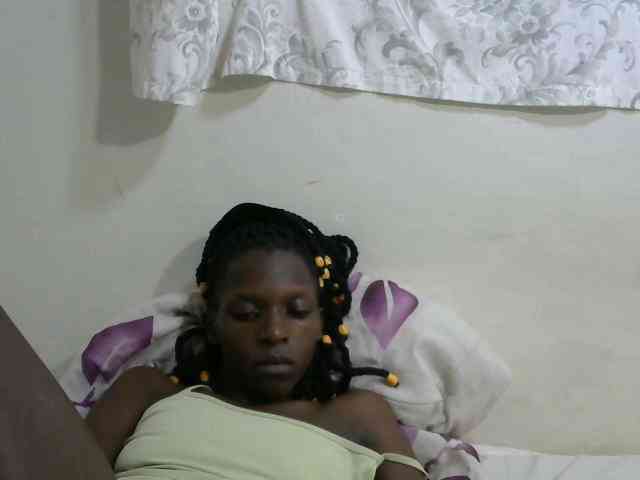 PrettyOne1 webcam
