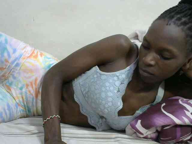 PrettyOne1 webcam