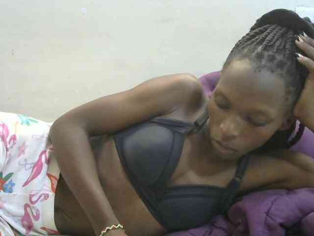 PrettyOne1 webcam