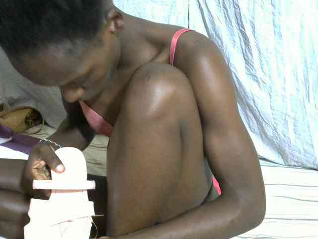 PrettyOne1 webcam