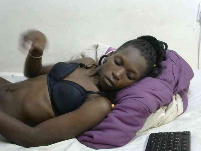 PrettyOne1 webcam