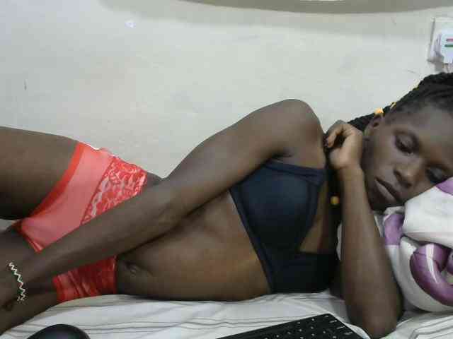 PrettyOne1 webcam
