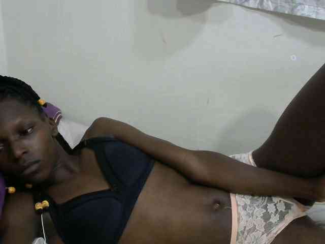PrettyOne1 webcam