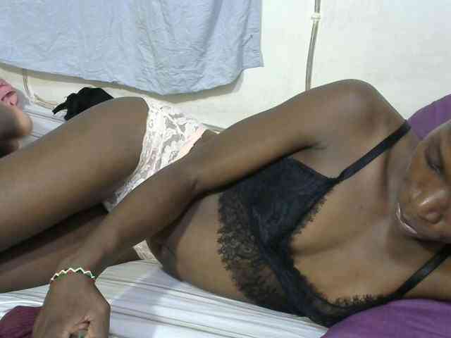 PrettyOne1 webcam