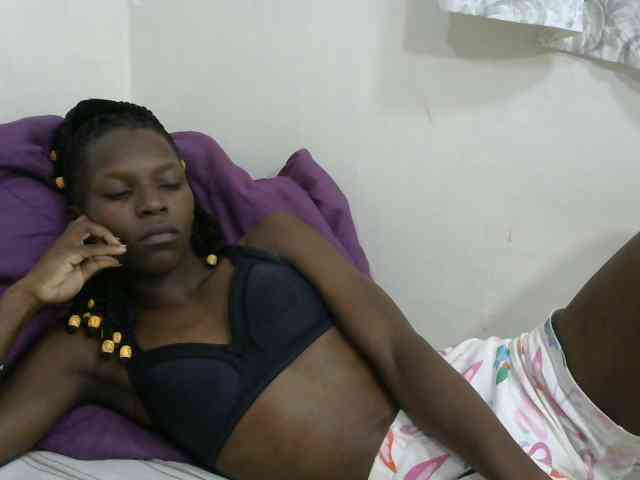 PrettyOne1 webcam