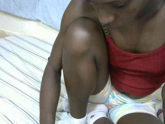 PrettyOne1 webcam
