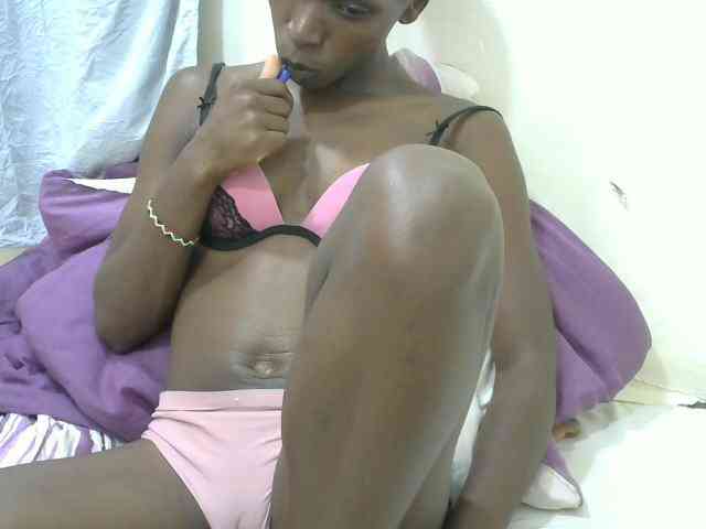 PrettyOne1 webcam