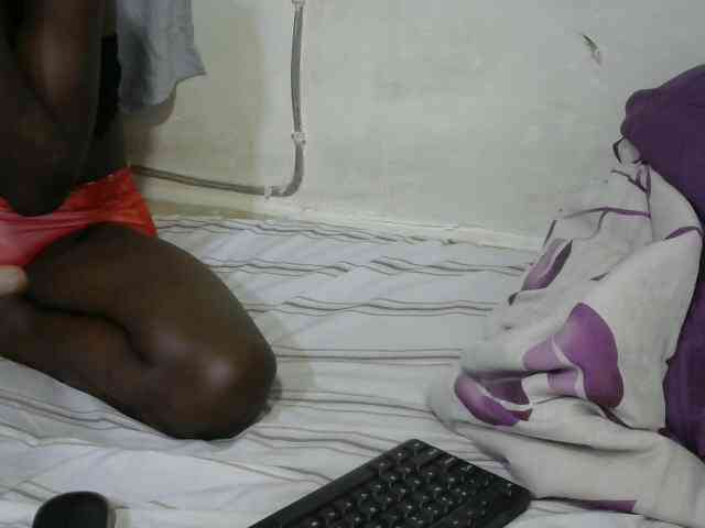 PrettyOne1 webcam