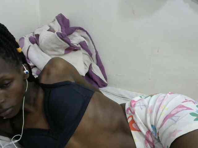 PrettyOne1 webcam