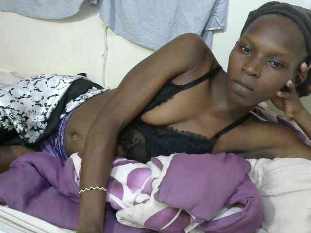 PrettyOne1 webcam