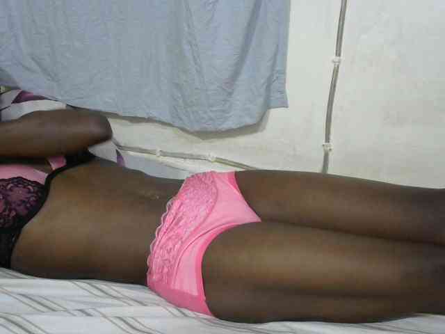 PrettyOne1 webcam