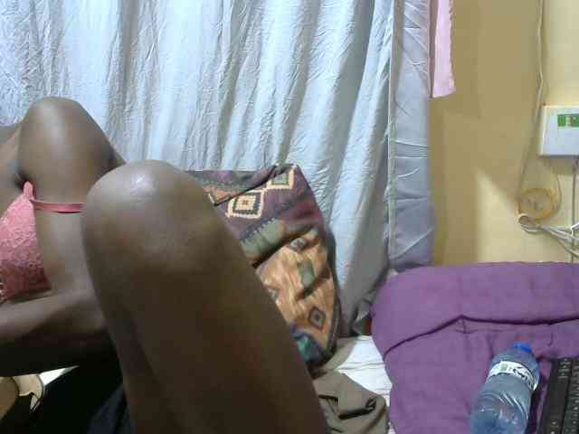 PrettyOne1 webcam