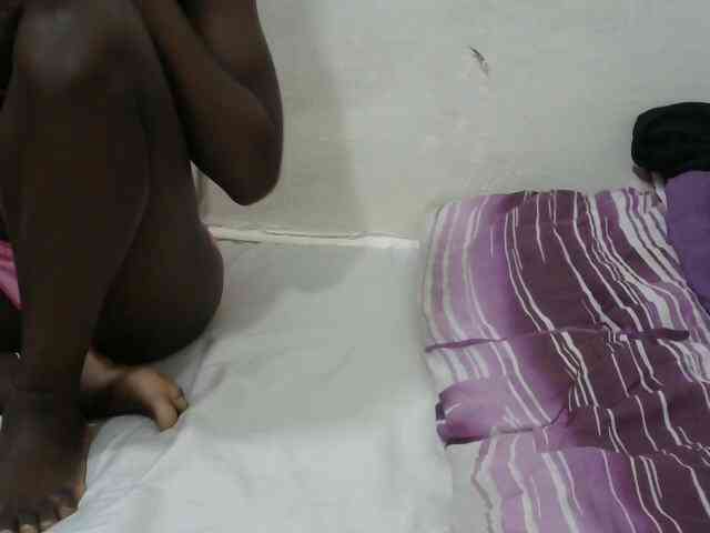 PrettyOne1 webcam