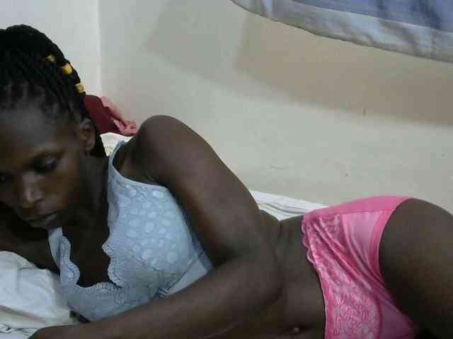 PrettyOne1 webcam