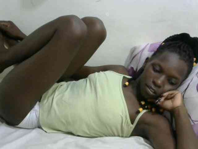 PrettyOne1 webcam