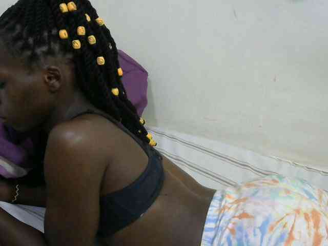 PrettyOne1 webcam