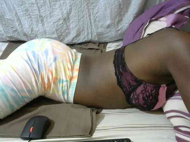 PrettyOne1 webcam