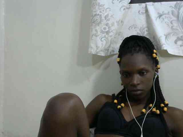 PrettyOne1 webcam