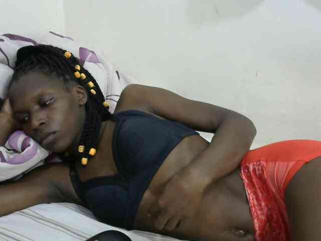 PrettyOne1 webcam