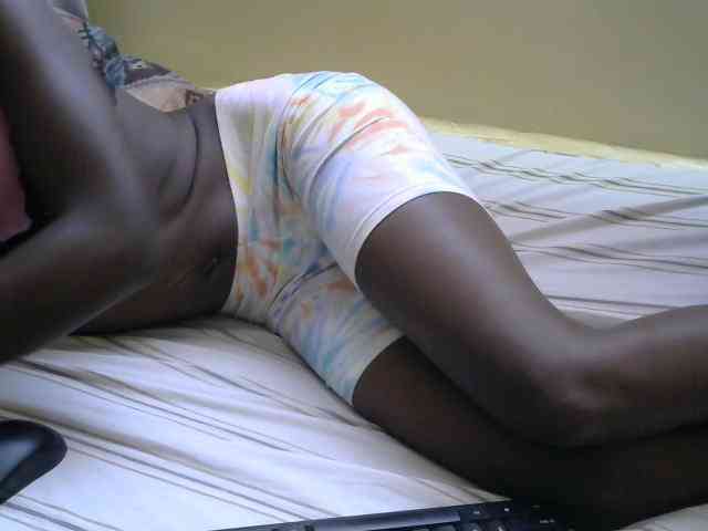 PrettyOne1 webcam