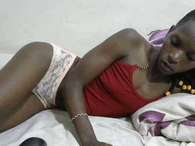 PrettyOne1 webcam