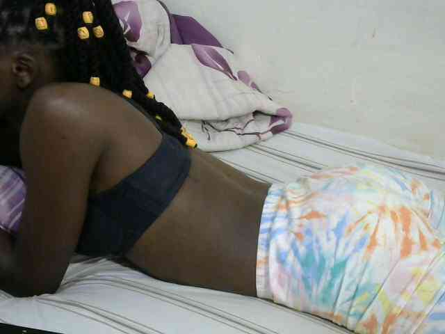 PrettyOne1 webcam