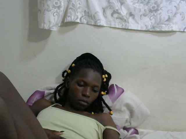 PrettyOne1 webcam