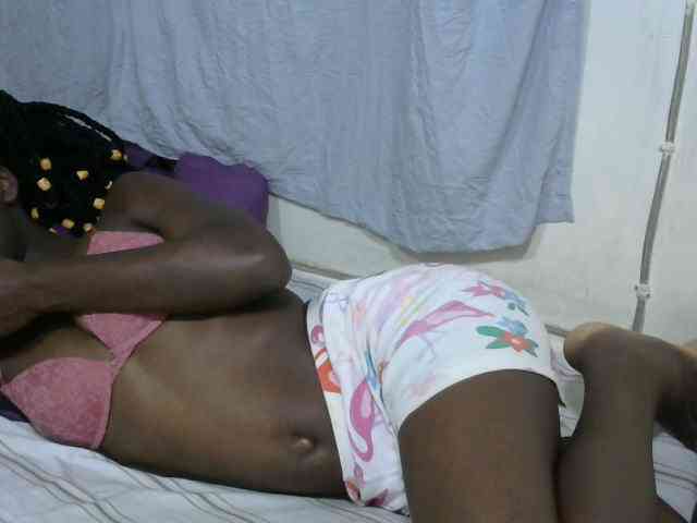 PrettyOne1 webcam