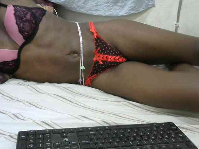 PrettyOne1 webcam