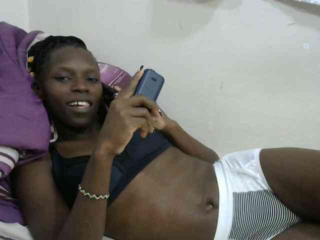PrettyOne1 webcam