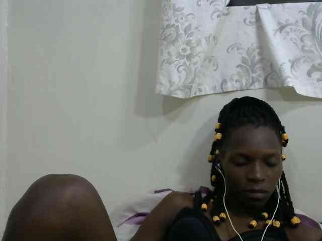 PrettyOne1 webcam