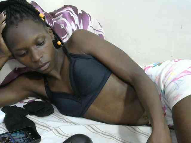 PrettyOne1 webcam