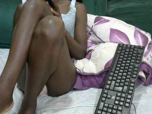 PrettyOne1 webcam
