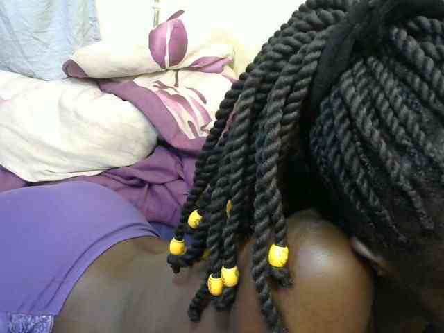 PrettyOne1 webcam