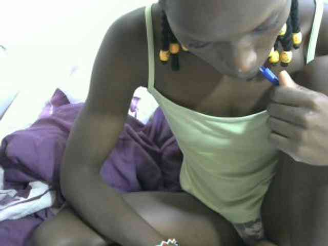 PrettyOne1 webcam