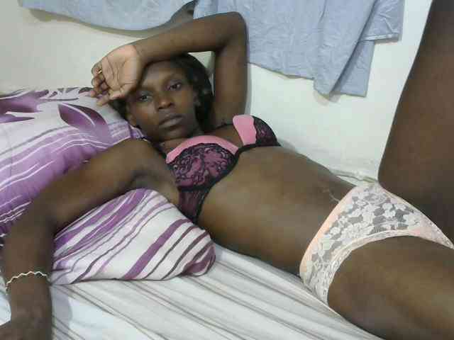 PrettyOne1 webcam