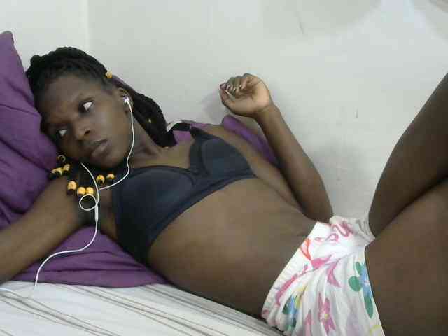 PrettyOne1 webcam