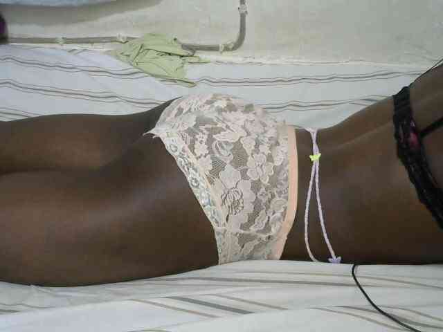PrettyOne1 webcam