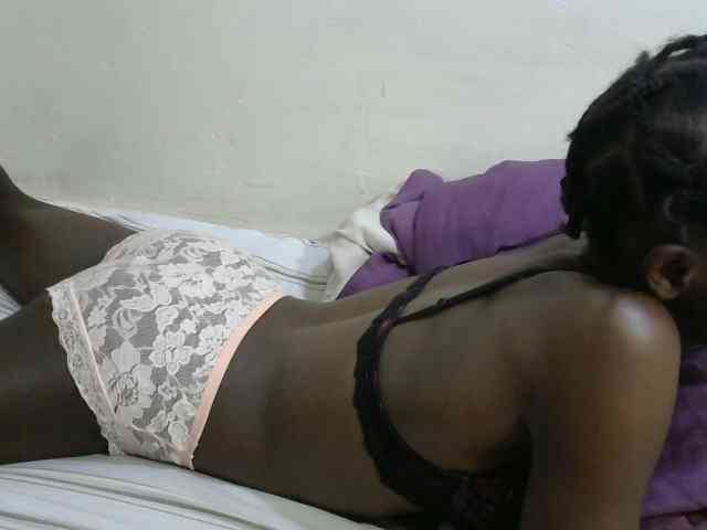 PrettyOne1 webcam