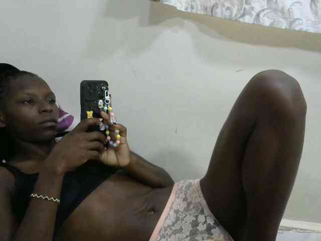 PrettyOne1 webcam