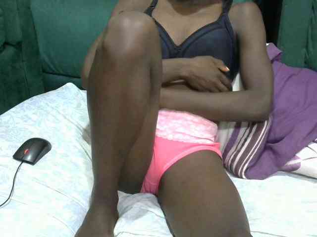 PrettyOne1 webcam