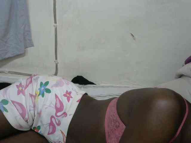 PrettyOne1 webcam